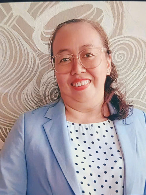 Học viên Phụng Lê